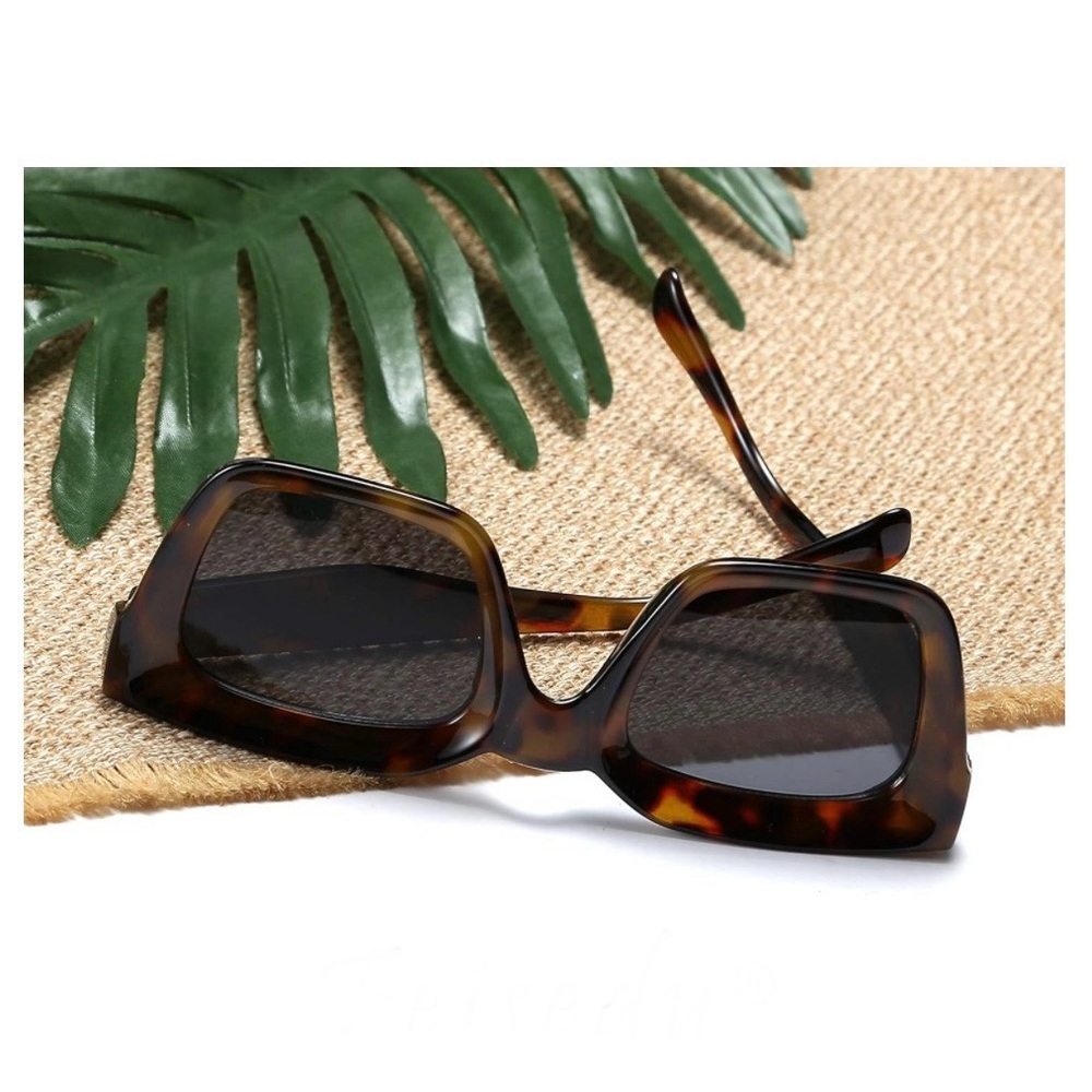 New Square Vintage Design Frames Sunglasses